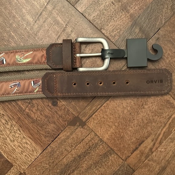 Orvis Flies Story Belt-Olive-42 - Picture 3 of 5